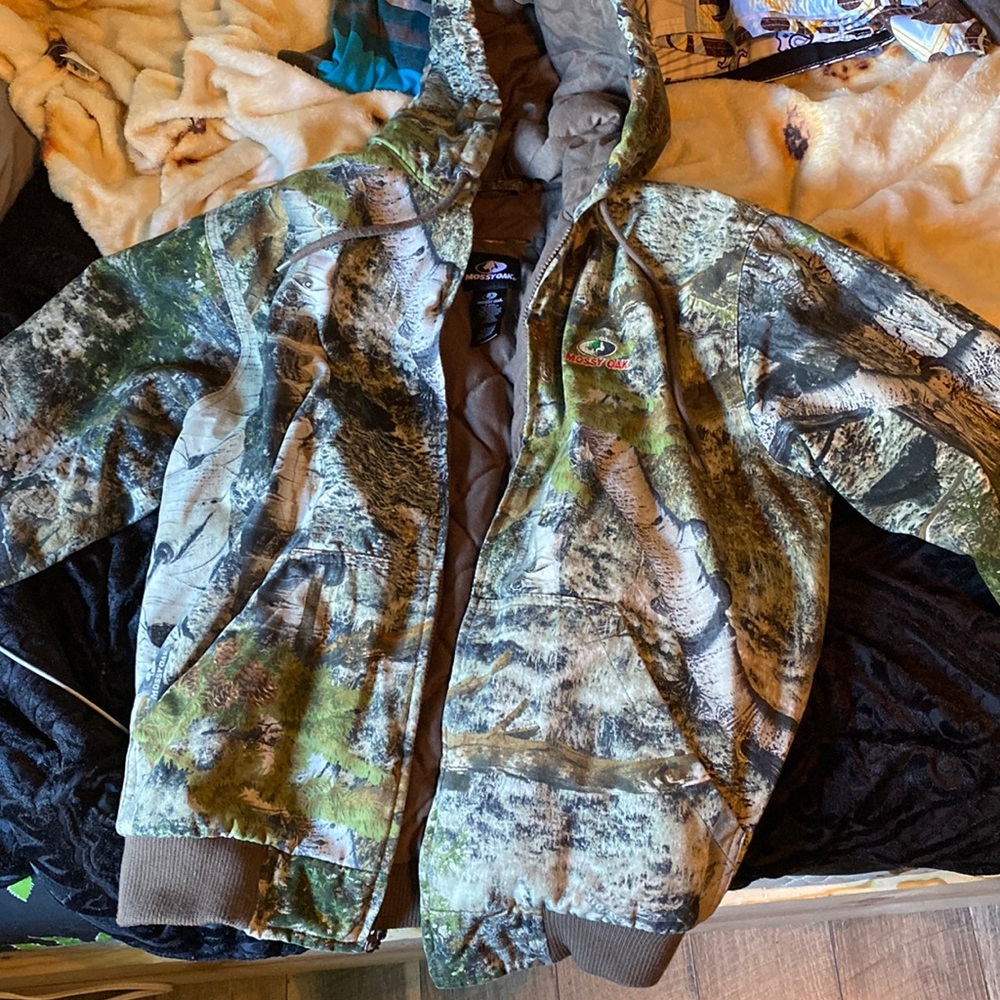Thick mossy oak winter jacket